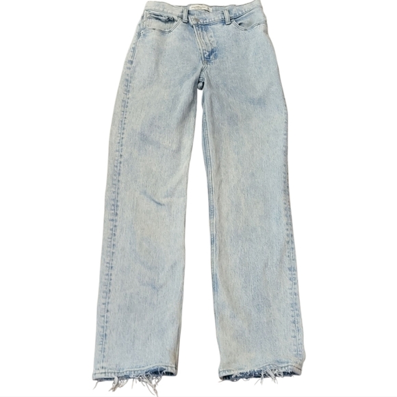 Abercrombie & Fitch Blue 90's Straight Ultra High Rise Jeans Crossover- Size 25 - Picture 2 of 9